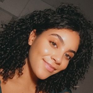 Meet your Posher, Isabella